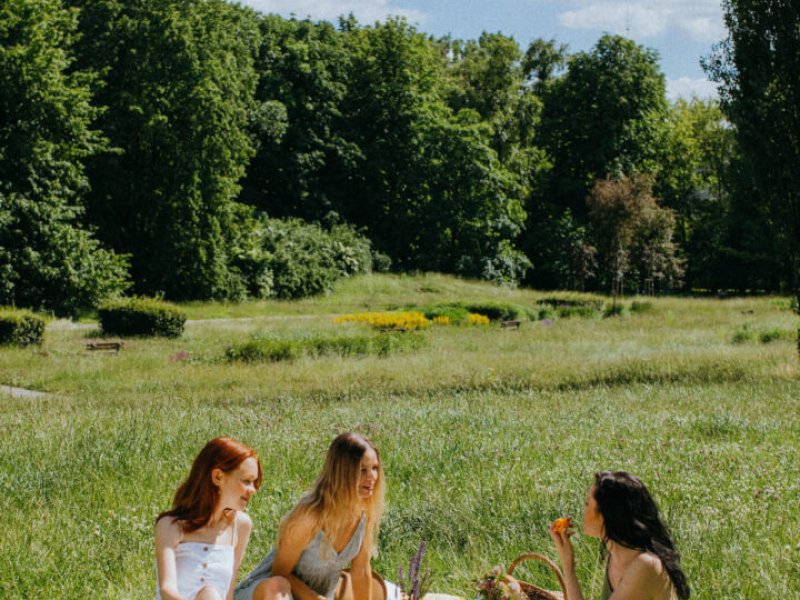 pexels-koolshooters-8530478